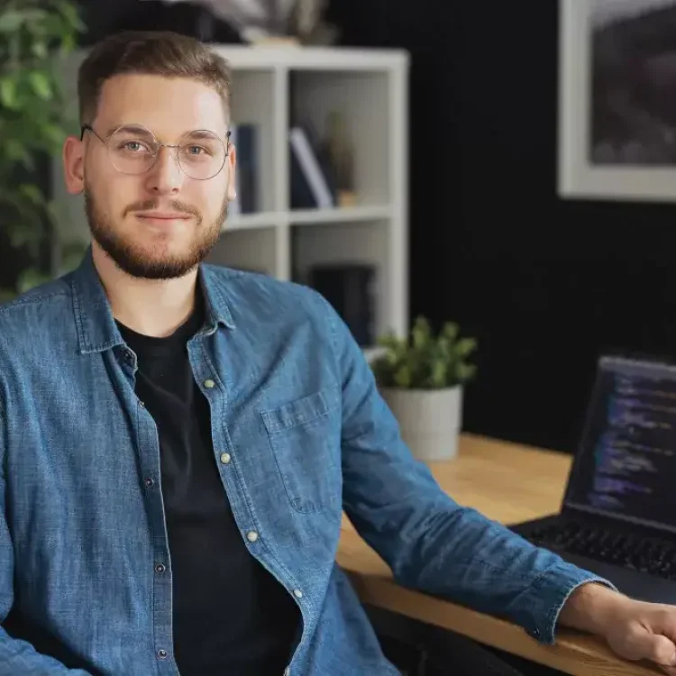 Vaga Desenvolvedor Magento 2 Front End